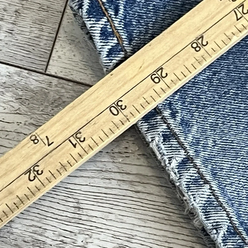 Vintage Levis Jeans Mens 38x30 Blue Relaxed Fit Straight Leg Medium Wash